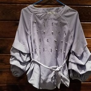 Ruffled long sleeve ,blue and white top